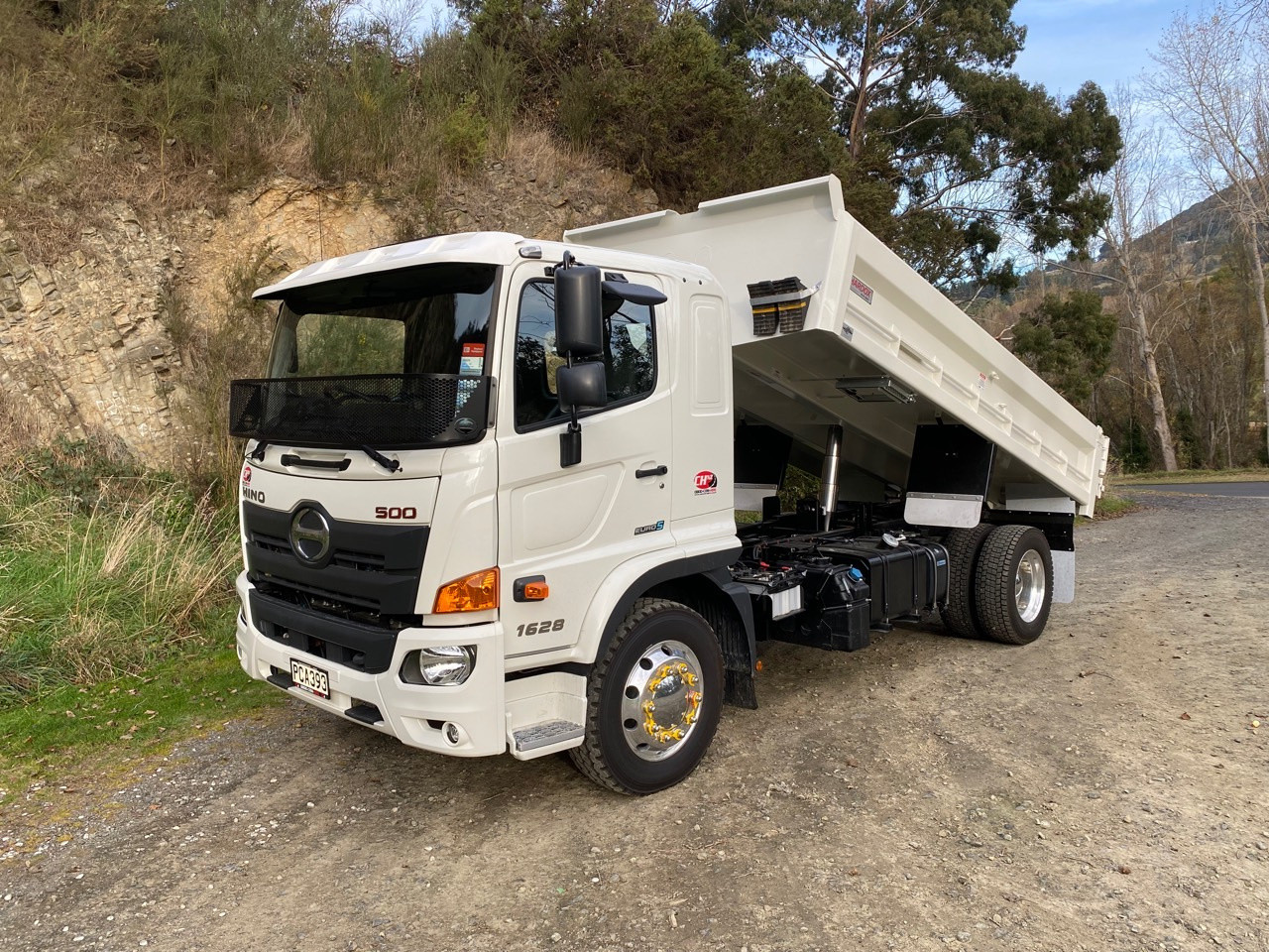 1628 Hino 500 4x2 Tipper